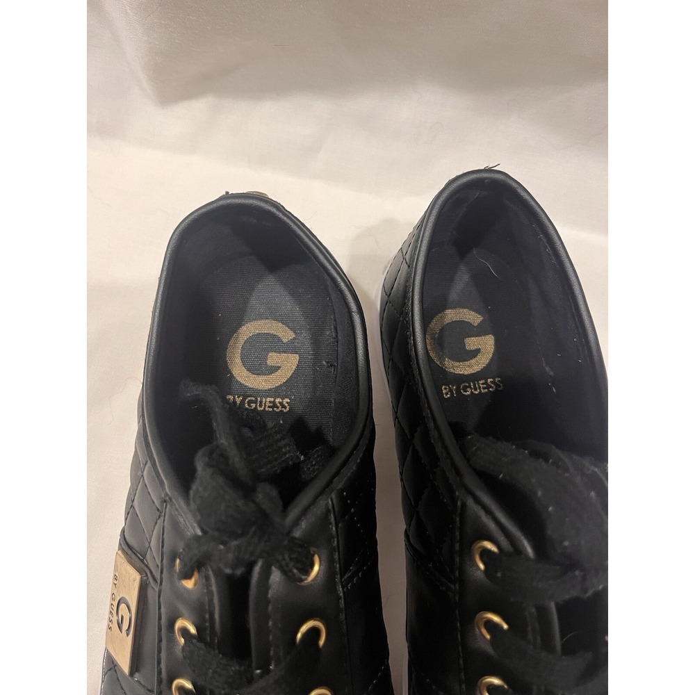 Guess Sneakers Sz 7